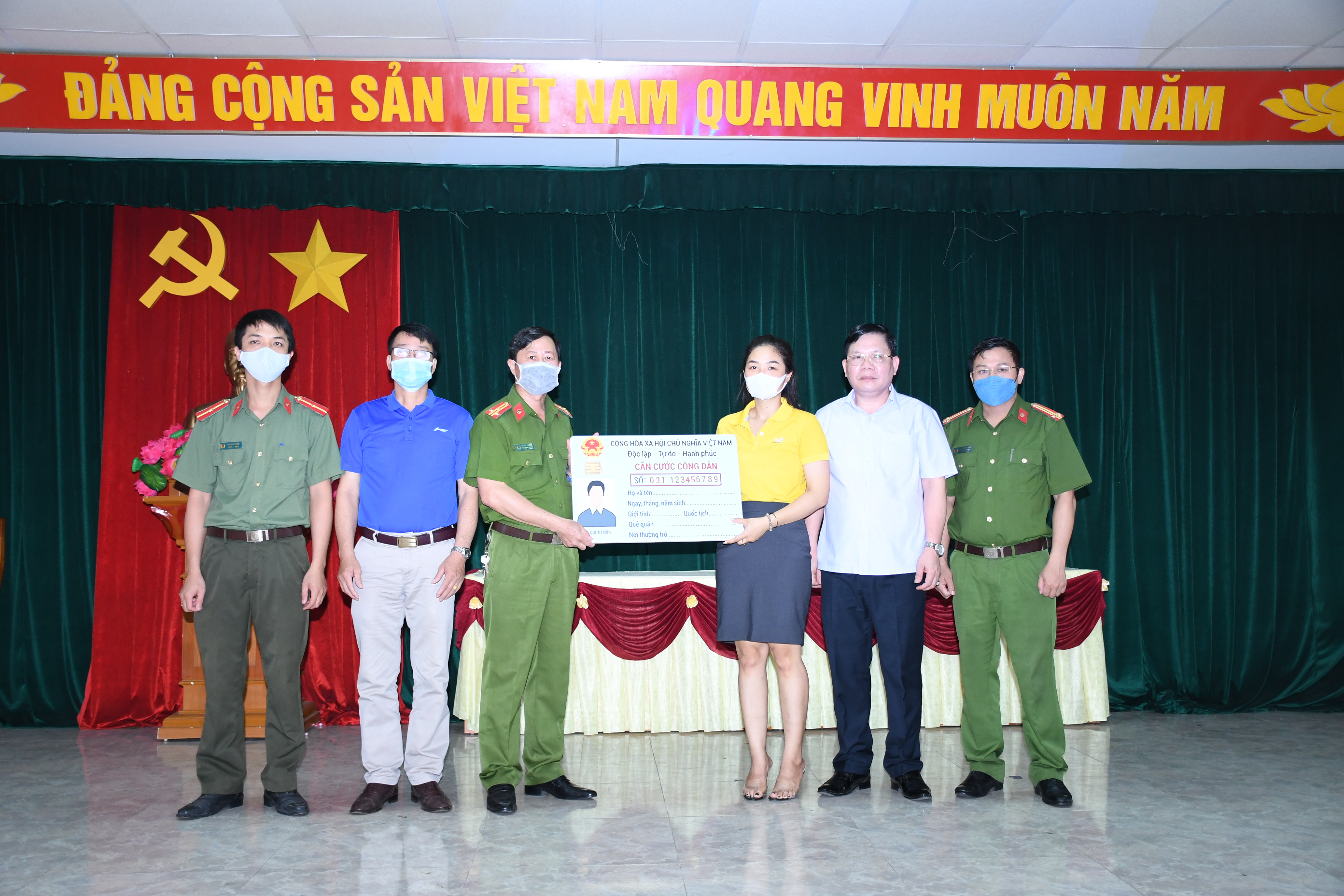 Thông báo lịch và hướng dẫn cấp căn cước công dân gắn chíp điện tử ngày 12/6/2021 trên địa bàn thành phố